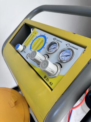 Elektrostatyczna maszyna do pokrywania urządzeń o napędzie elektrostatycznym